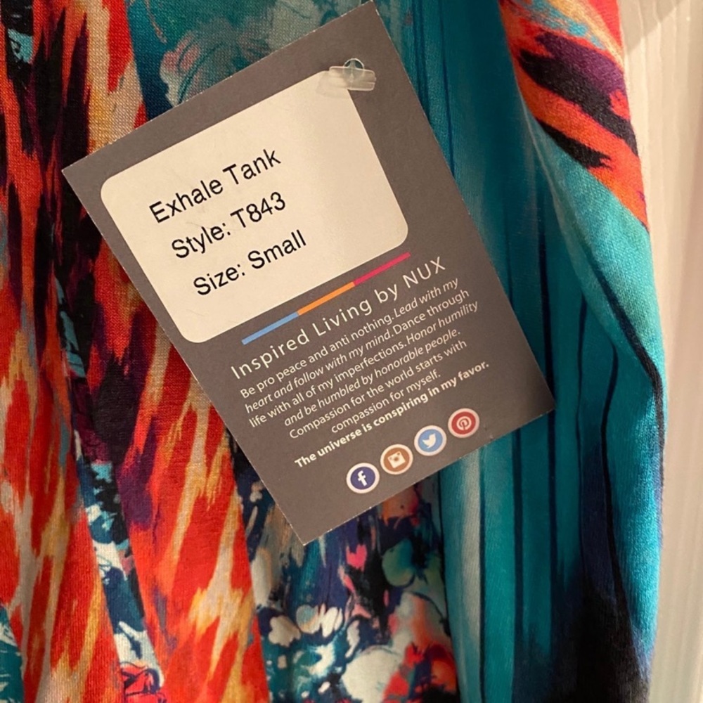 NUX Exhale Women’s Blue & Red Tank Top Size Small - Picture 7 of 7